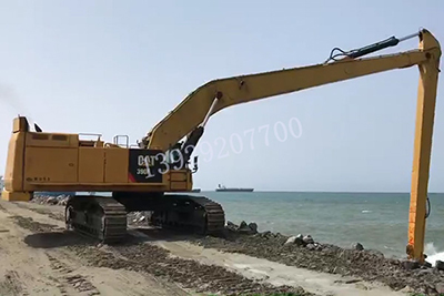 【挖掘機(jī)加長(zhǎng)臂】挖掘機(jī)加長(zhǎng)臂在施工的時(shí)有哪些優(yōu)勢(shì)和好處？